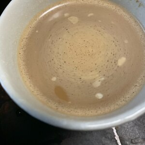 コーヒーが苦手な人も飲めるハチミツ入りカフェオレ☆